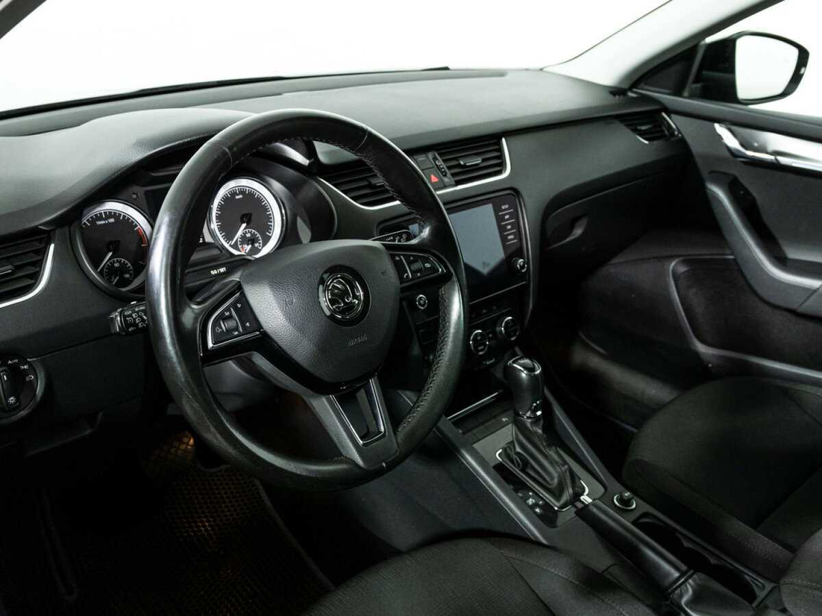 Skoda Octavia 2018 года с пробегом. Фото: #10