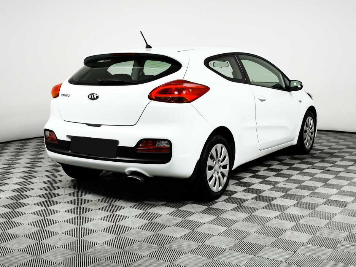 Kia Ceed 2013 года с пробегом. Фото: #4