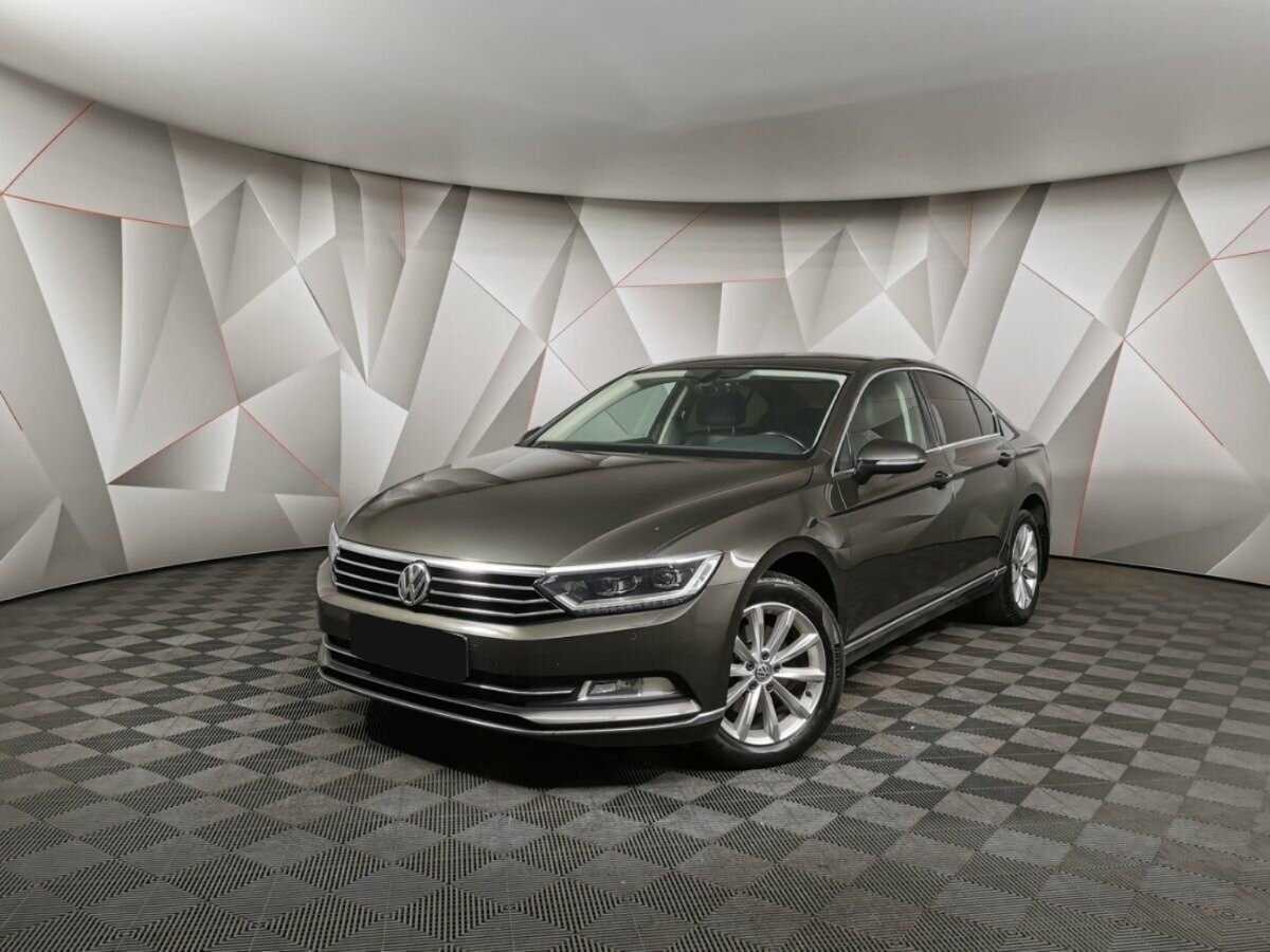 Volkswagen Passat 2018 года с пробегом. Фото: #0