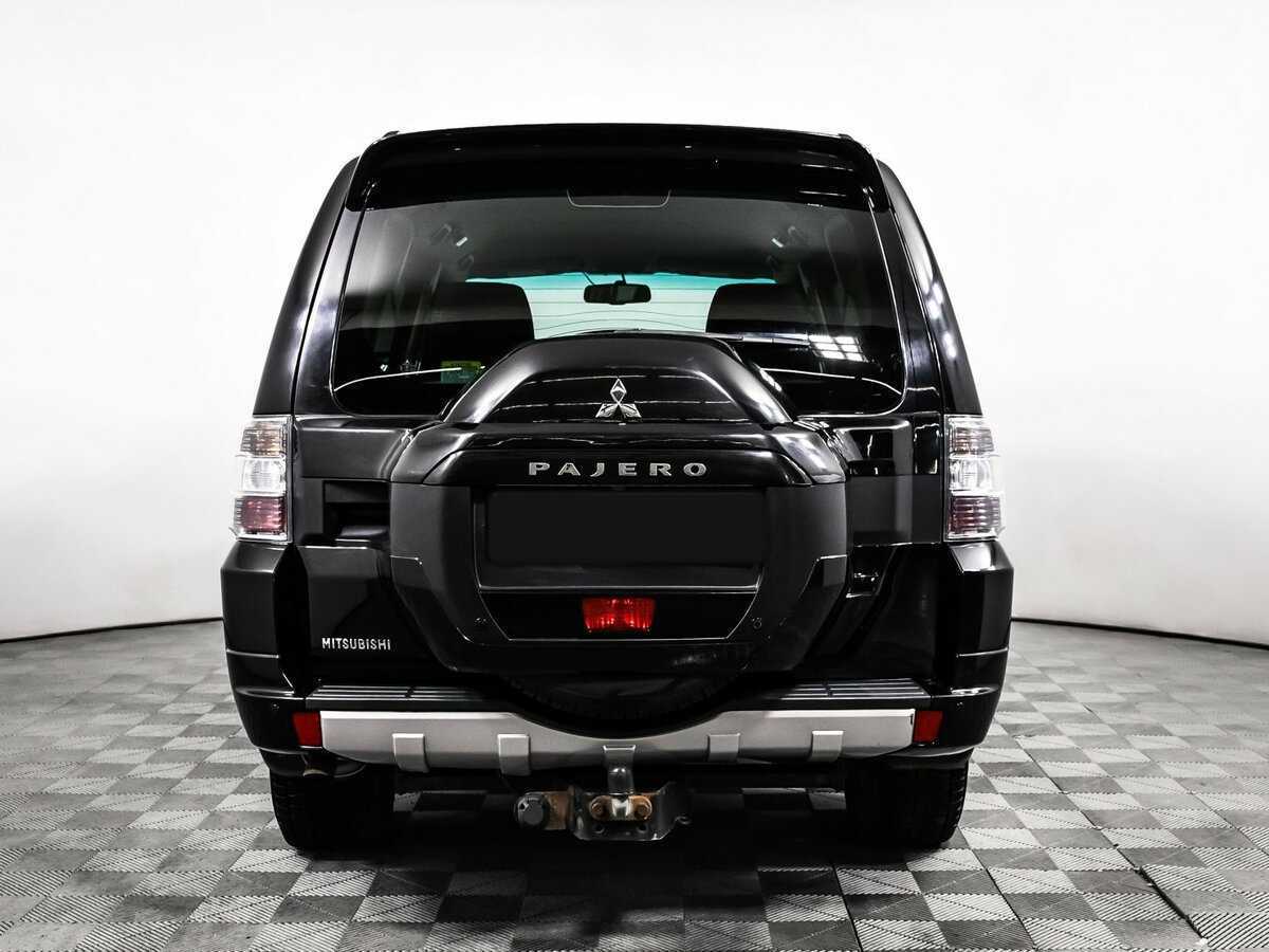 Mitsubishi Pajero 2015 года с пробегом. Фото: #5