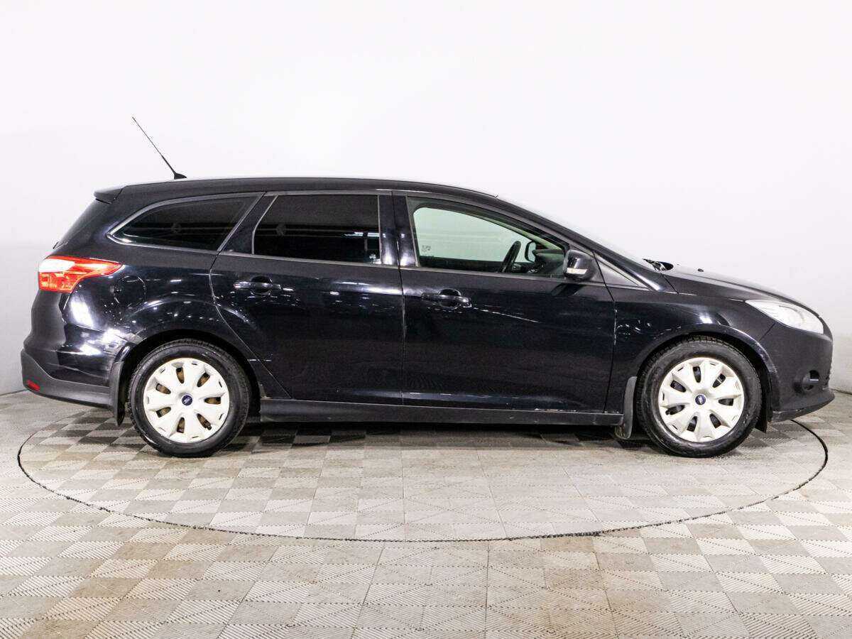 Ford Focus 2013 года с пробегом. Фото: #3
