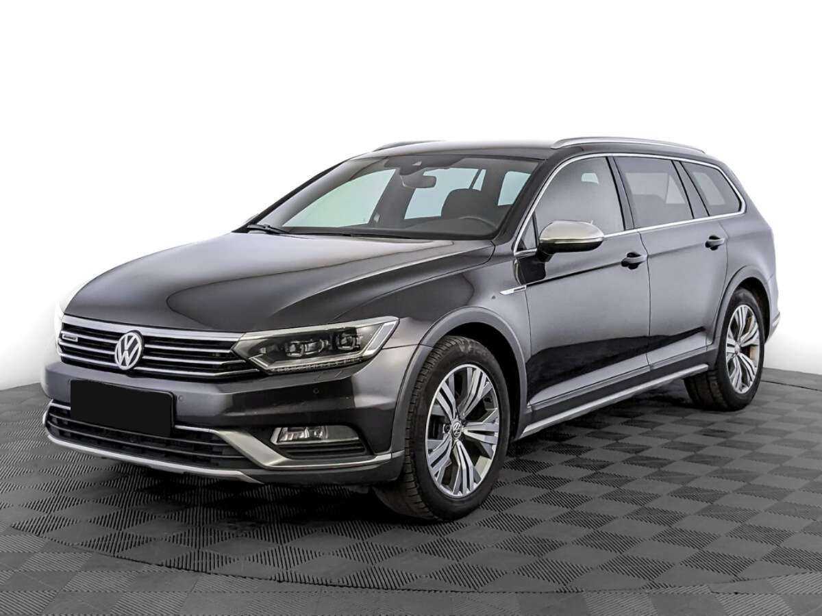 Volkswagen Passat 2018 года с пробегом. Посмотреть фото