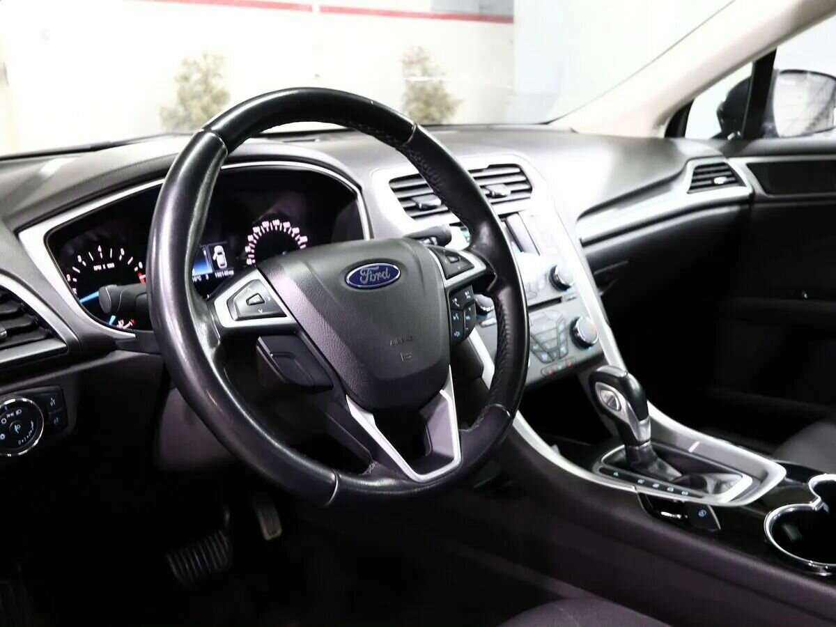 Ford Mondeo 2015 года с пробегом. Фото: #5