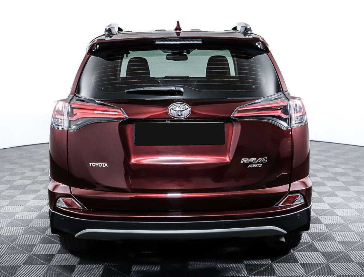Toyota RAV4 2018 года с пробегом. Фото: #5