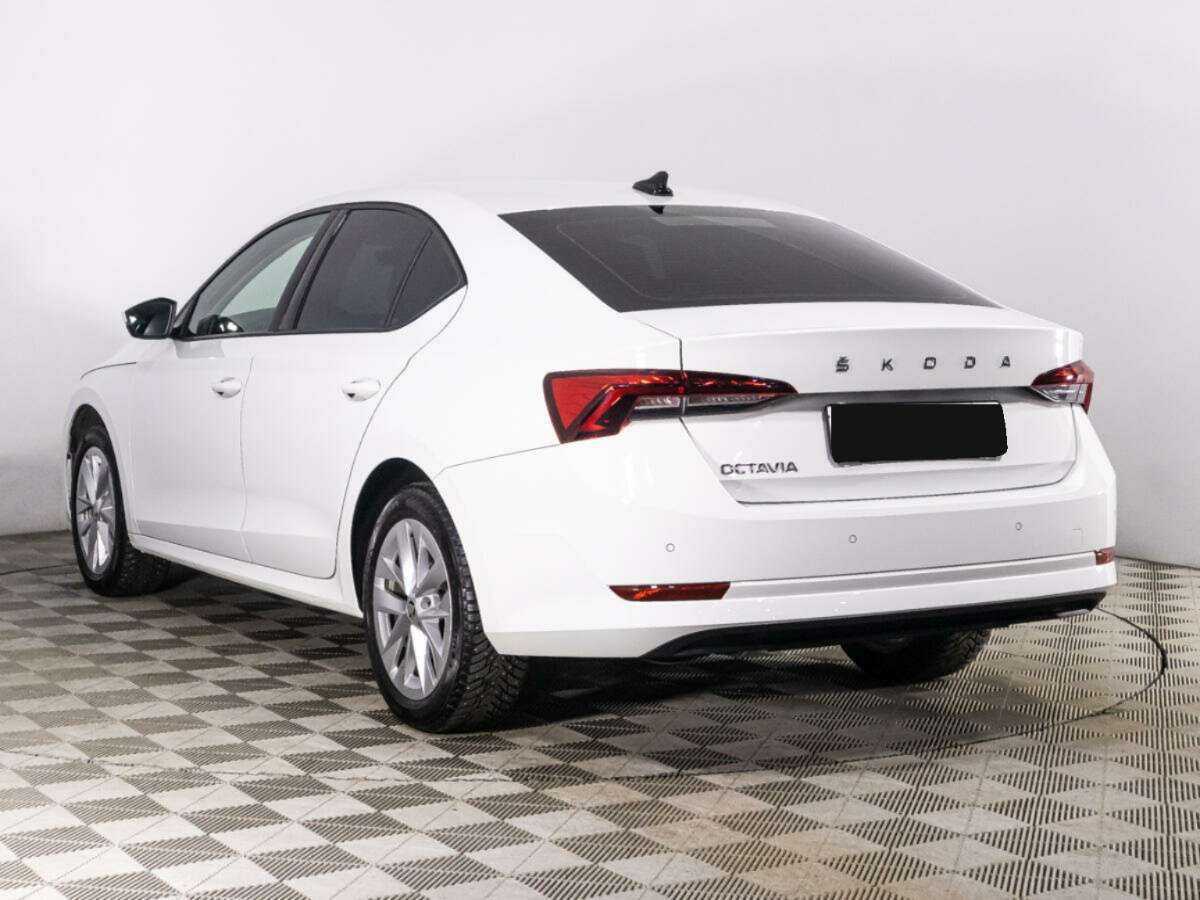 Skoda Octavia 2021 года с пробегом. Фото: #6