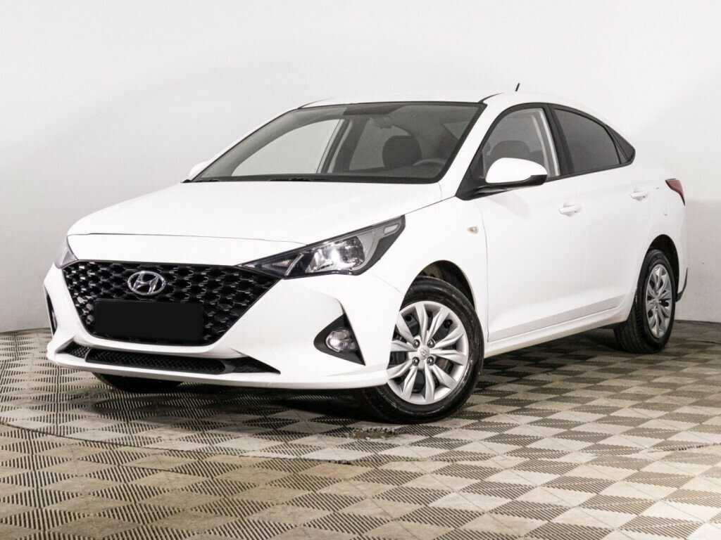 Hyundai Solaris 2022 года с пробегом. Посмотреть фото