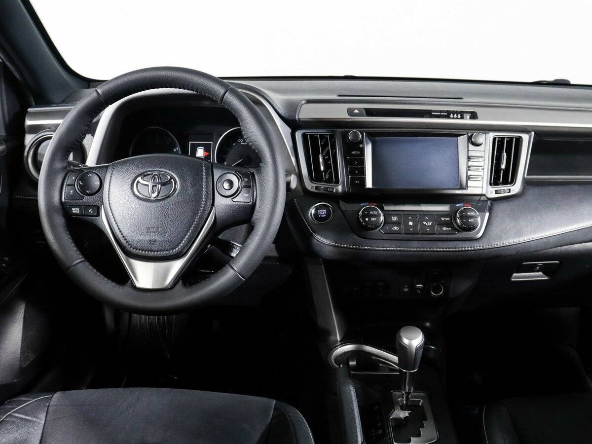 Toyota RAV4 2017 года с пробегом. Фото: #11