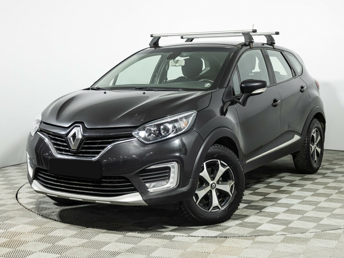 Renault Kaptur 2018 года с пробегом. Посмотреть фото