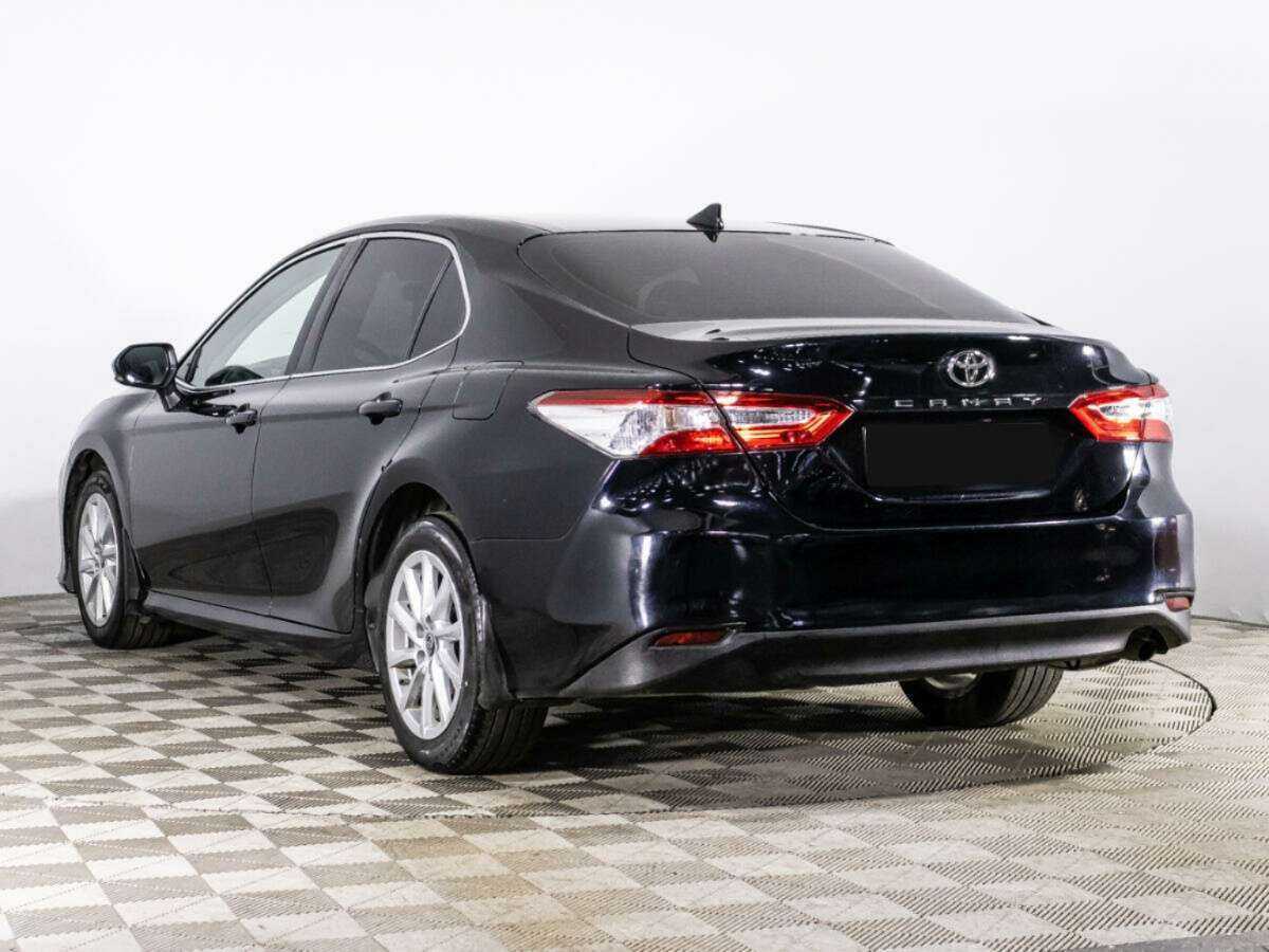 Toyota Camry 2021 года с пробегом. Фото: #6