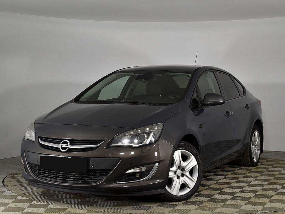 Opel Astra 2012 года с пробегом. Фото: #0