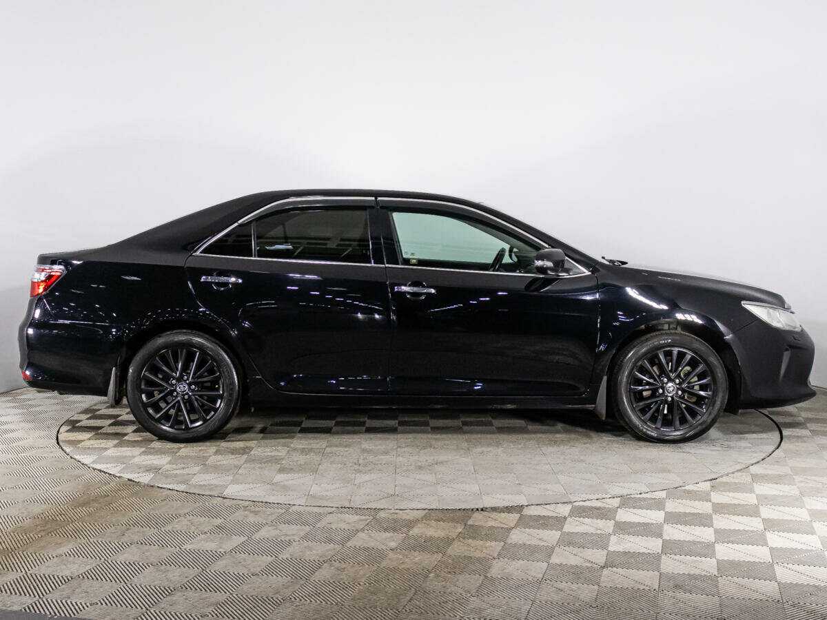 Toyota Camry 2016 года с пробегом. Фото: #3