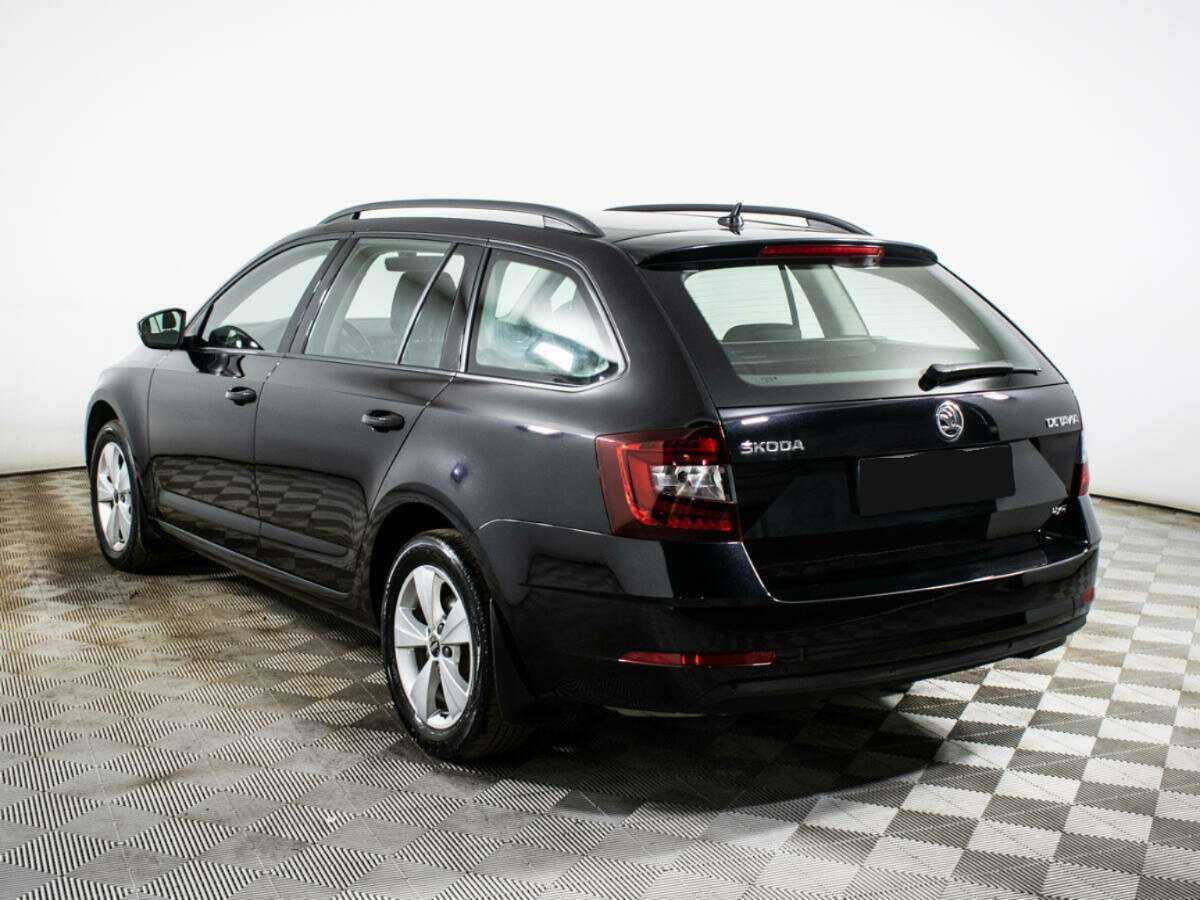 Skoda Octavia 2018 года с пробегом. Фото: #6
