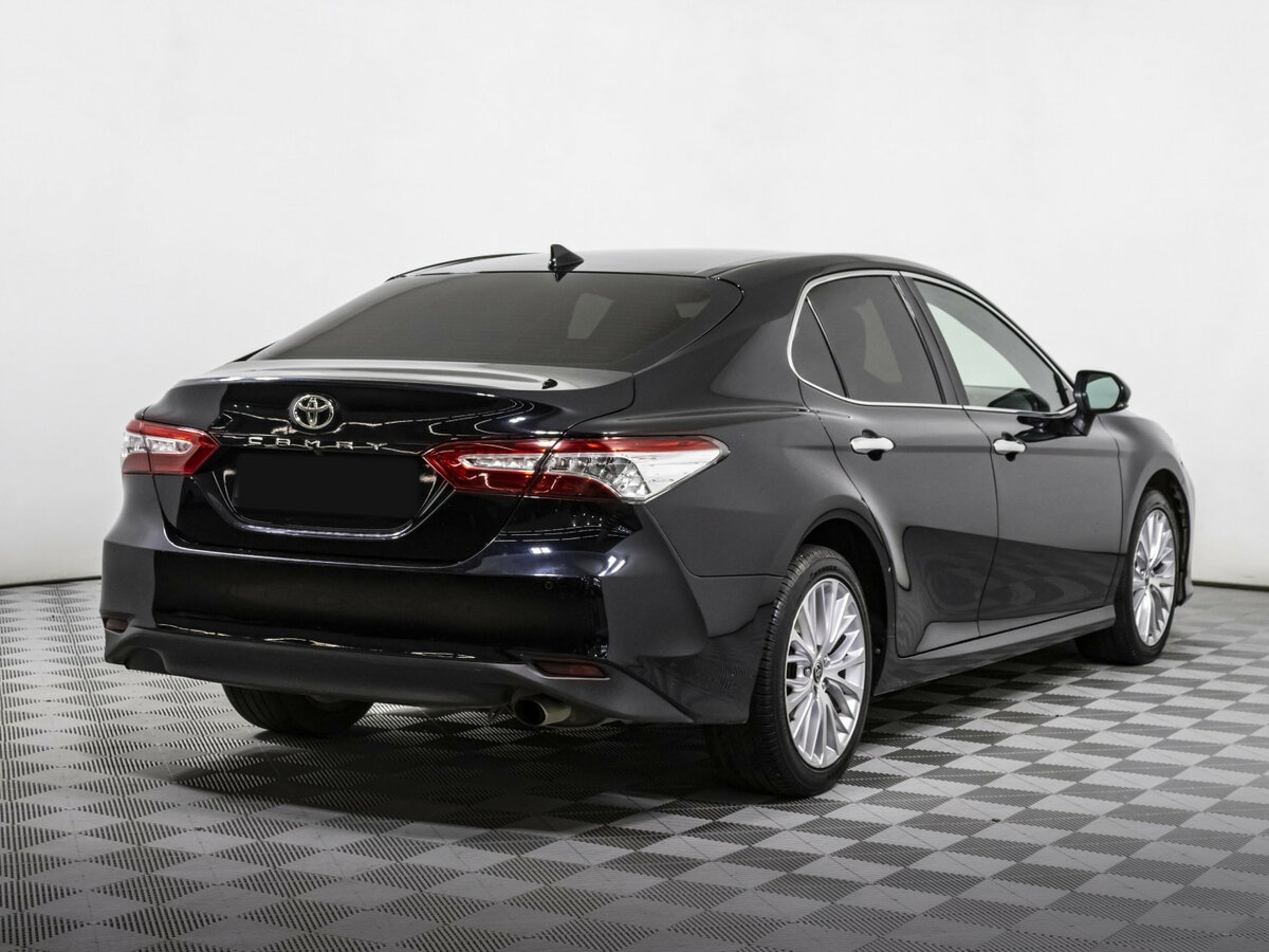 Toyota Camry 2020 года с пробегом. Фото: #3
