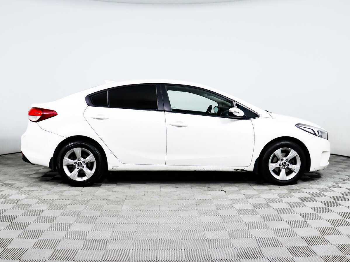 Kia Cerato 2017 года с пробегом. Фото: #3