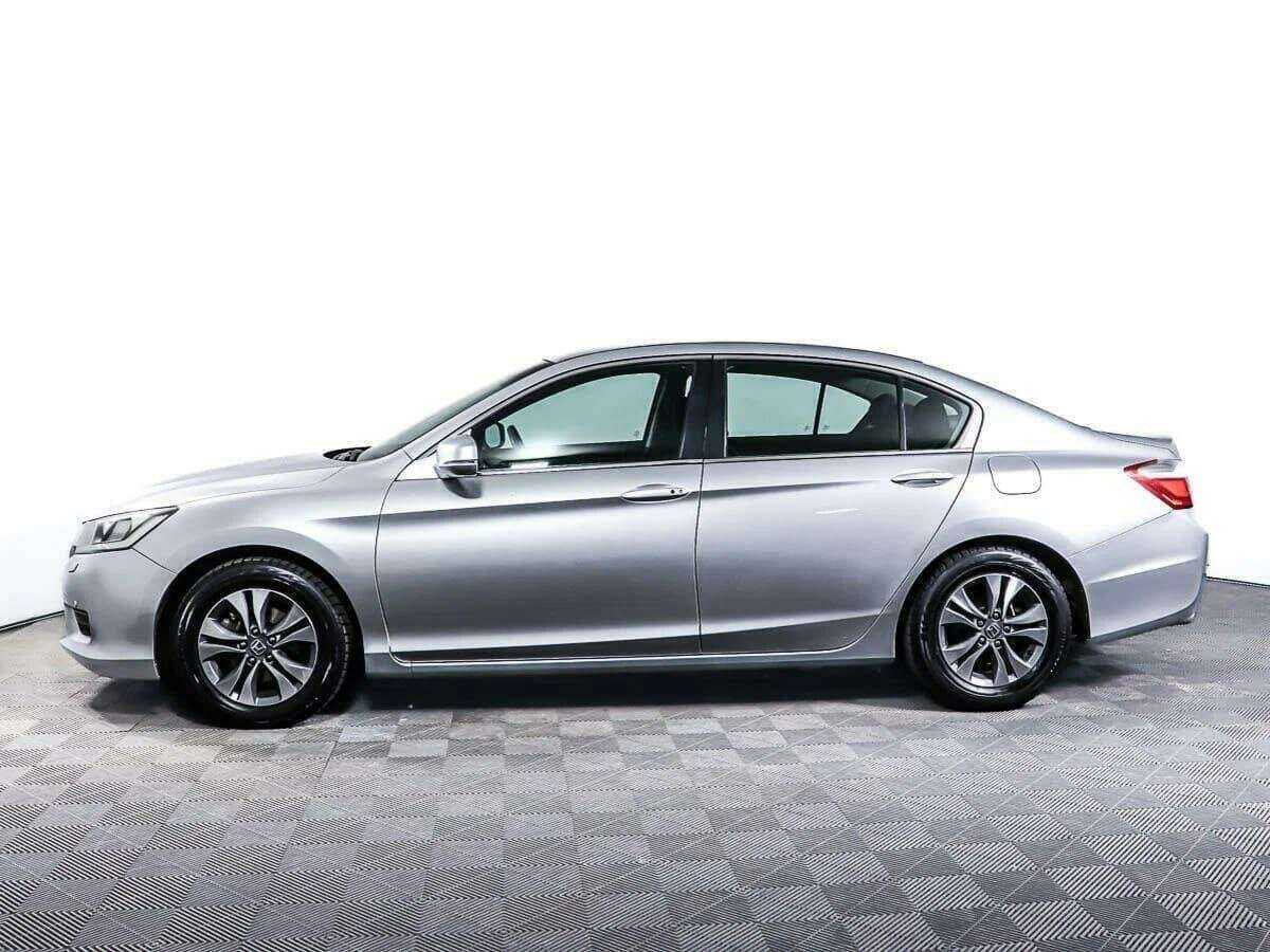 Honda Accord 2013 года с пробегом. Фото: #7