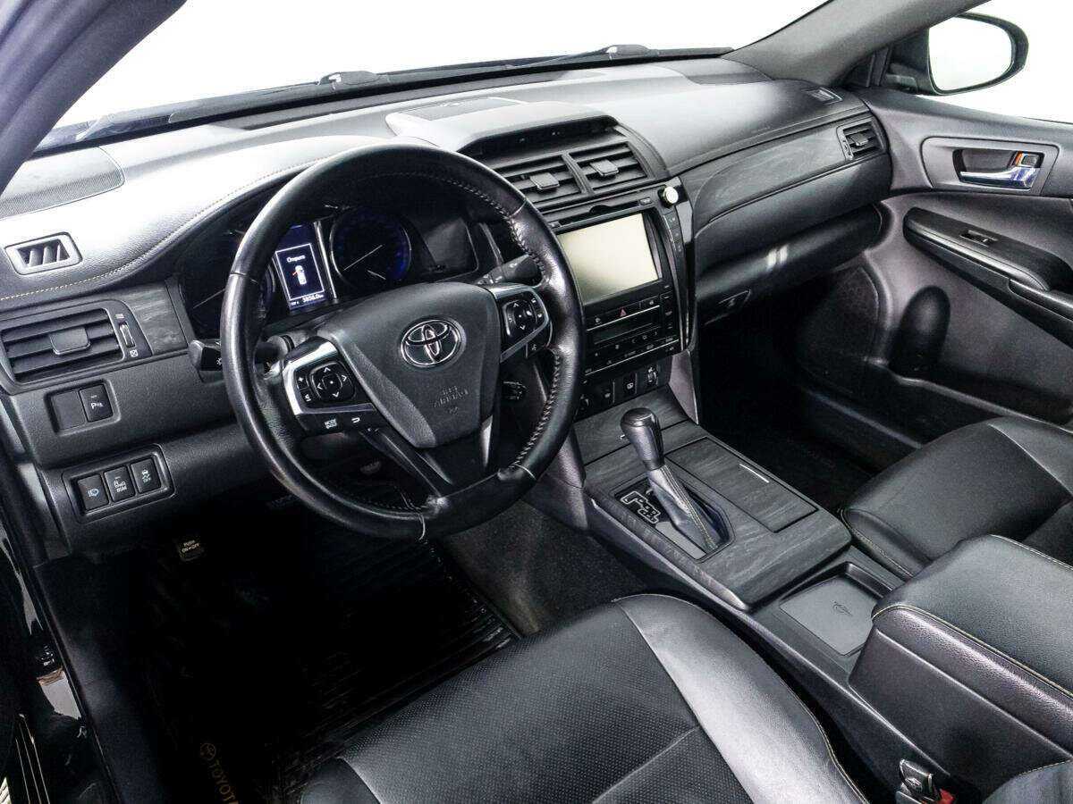 Toyota Camry 2017 года с пробегом. Фото: #10
