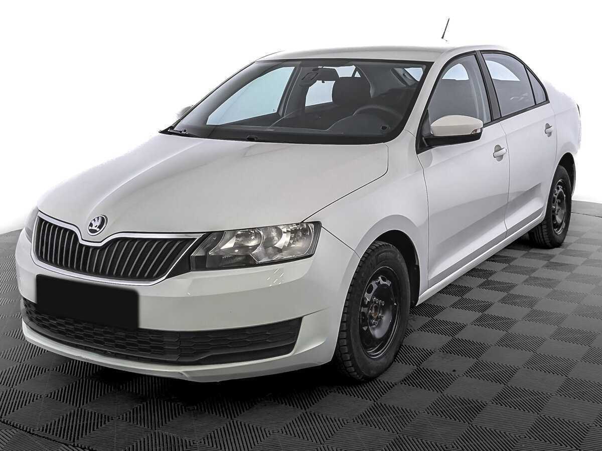 Skoda Rapid 2017 года с пробегом. Посмотреть фото