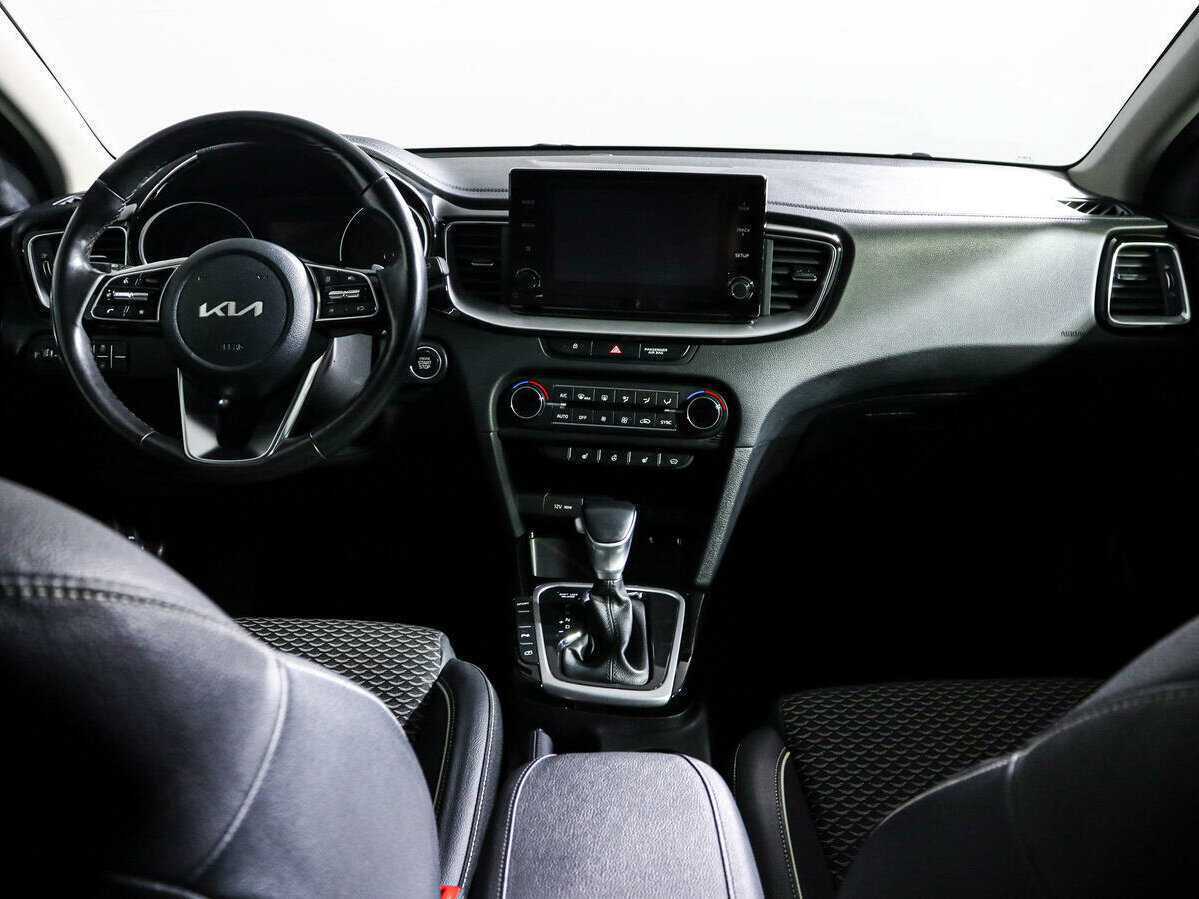 Kia Ceed 2021 года с пробегом. Фото: #11