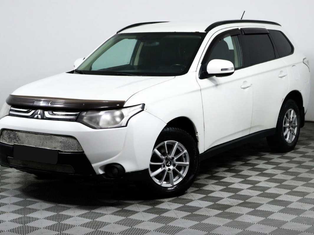 Mitsubishi Outlander 2013 года с пробегом. Фото: #0