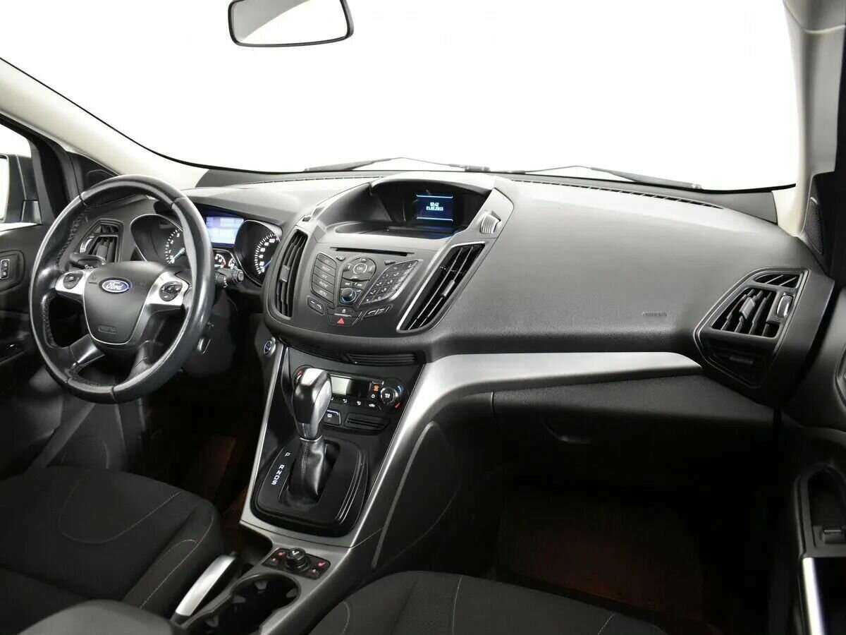 Ford Kuga 2013 года с пробегом. Фото: #6