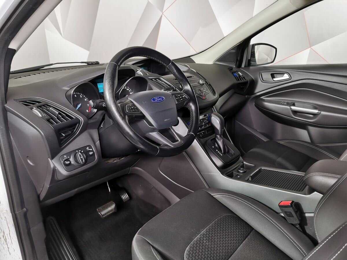 Ford Kuga 2017 года с пробегом. Фото: #13
