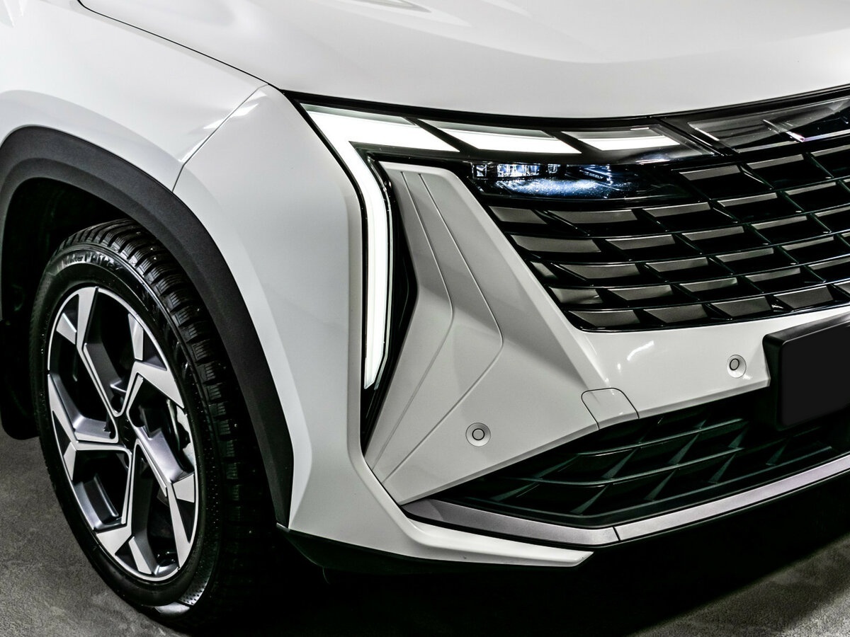Geely Atlas 2024 года с пробегом. Фото: #19