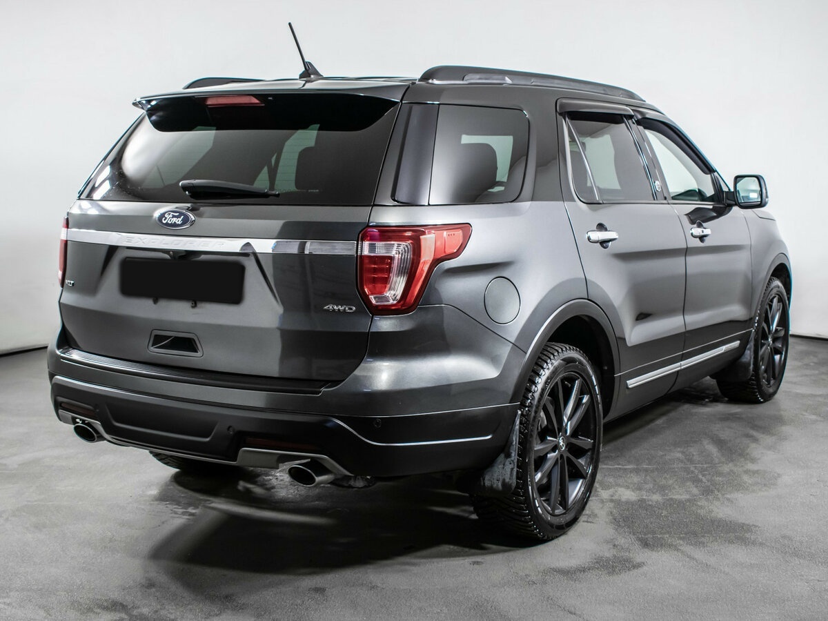 Ford Explorer 2018 года с пробегом. Фото: #4