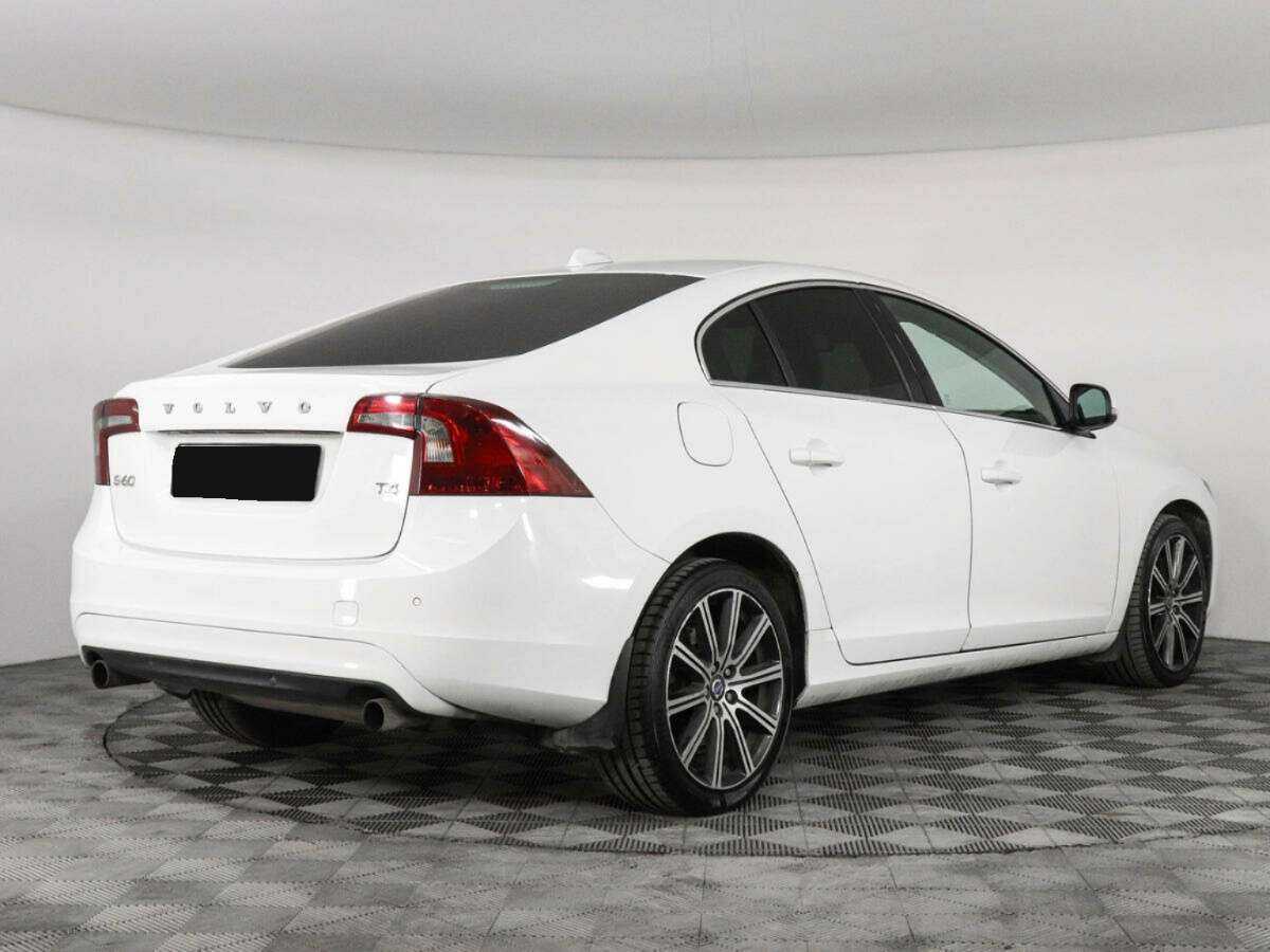 Volvo S60 2014 года с пробегом. Фото: #3