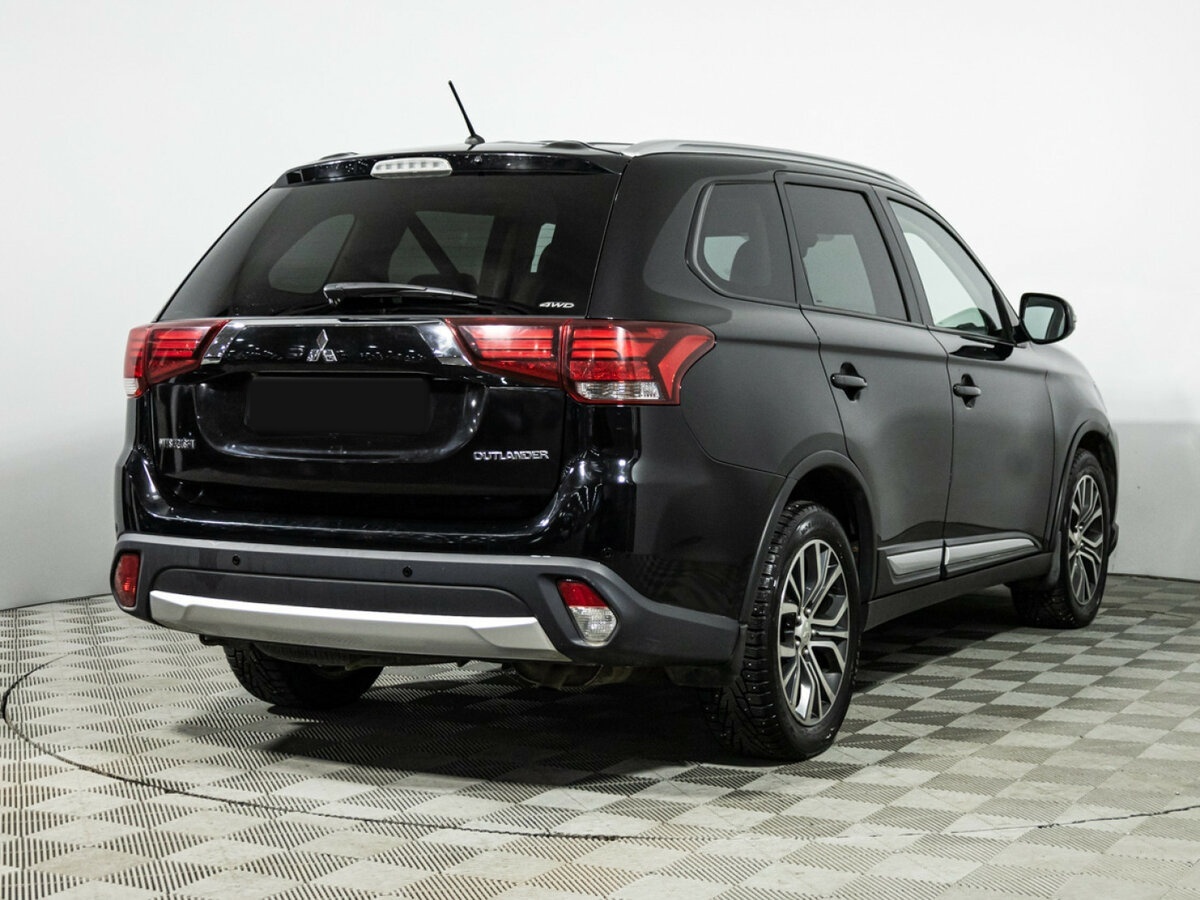 Mitsubishi Outlander 2016 года с пробегом. Фото: #3