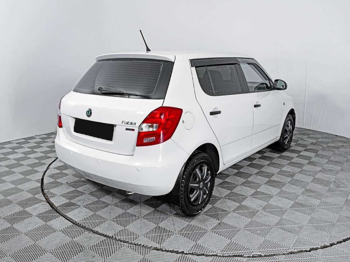 Skoda Fabia 2012 года с пробегом. Фото: #4