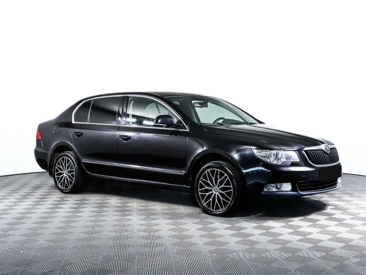 Skoda Superb 2012 года с пробегом. Фото: #2