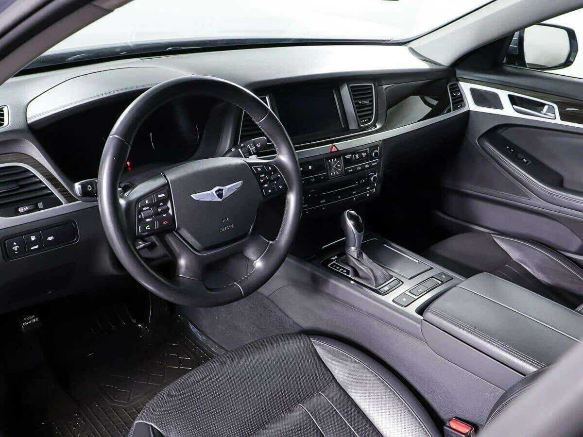 Hyundai Genesis 2014 года с пробегом. Фото: #13