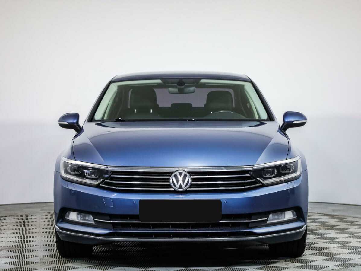 Volkswagen Passat 2017 года с пробегом. Фото: #0