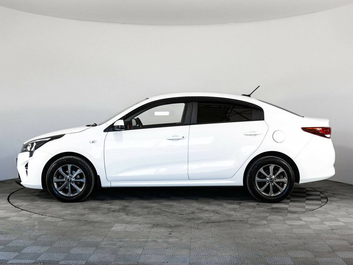 Kia Rio 2021 года с пробегом. Фото: #8