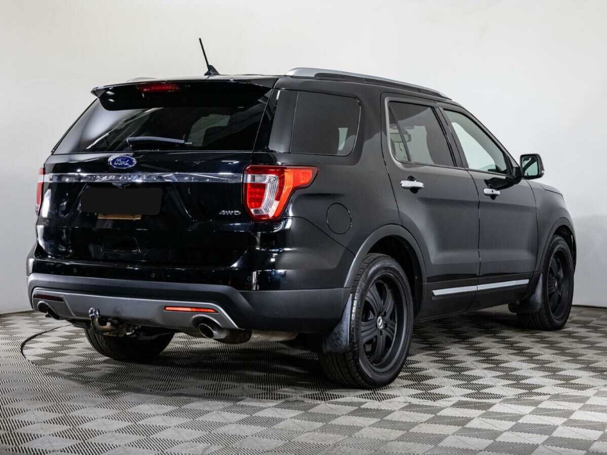 Ford Explorer 2017 года с пробегом. Фото: #3