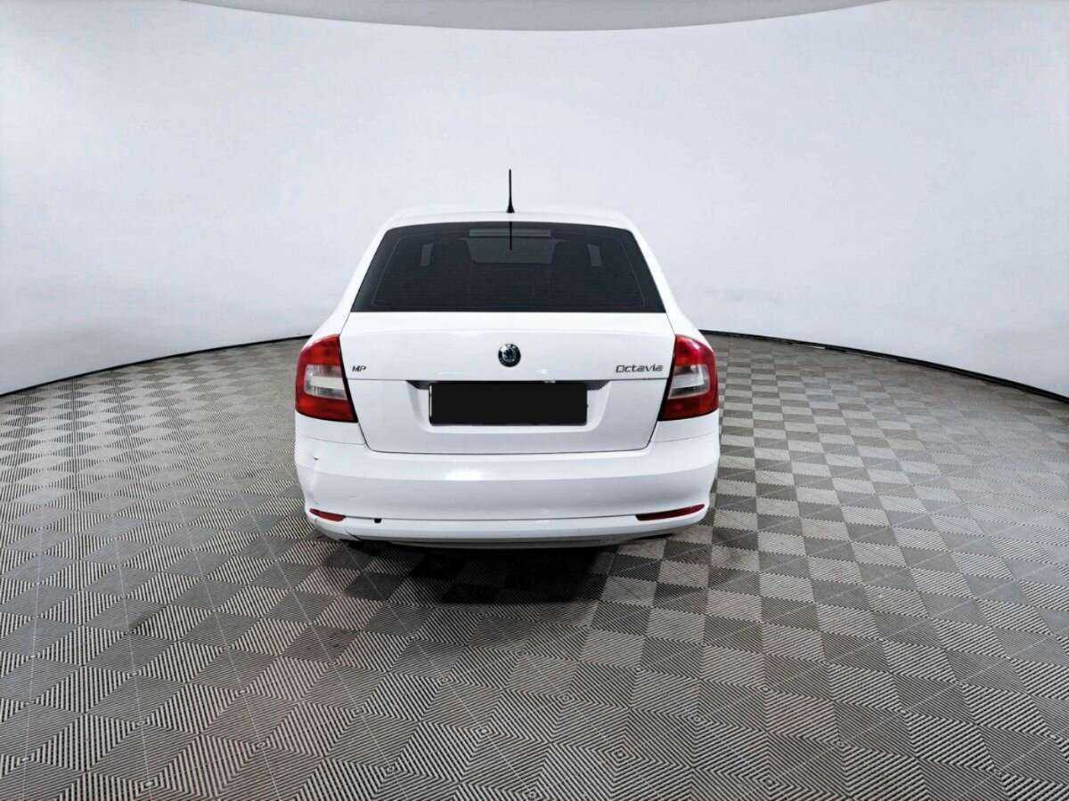 Skoda Octavia 2012 года с пробегом. Фото: #5