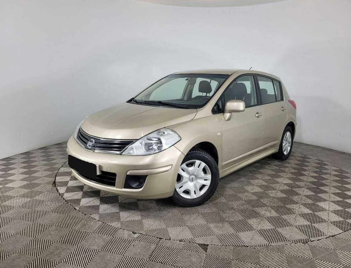 Nissan Tiida 2013 года с пробегом. Фото: #0