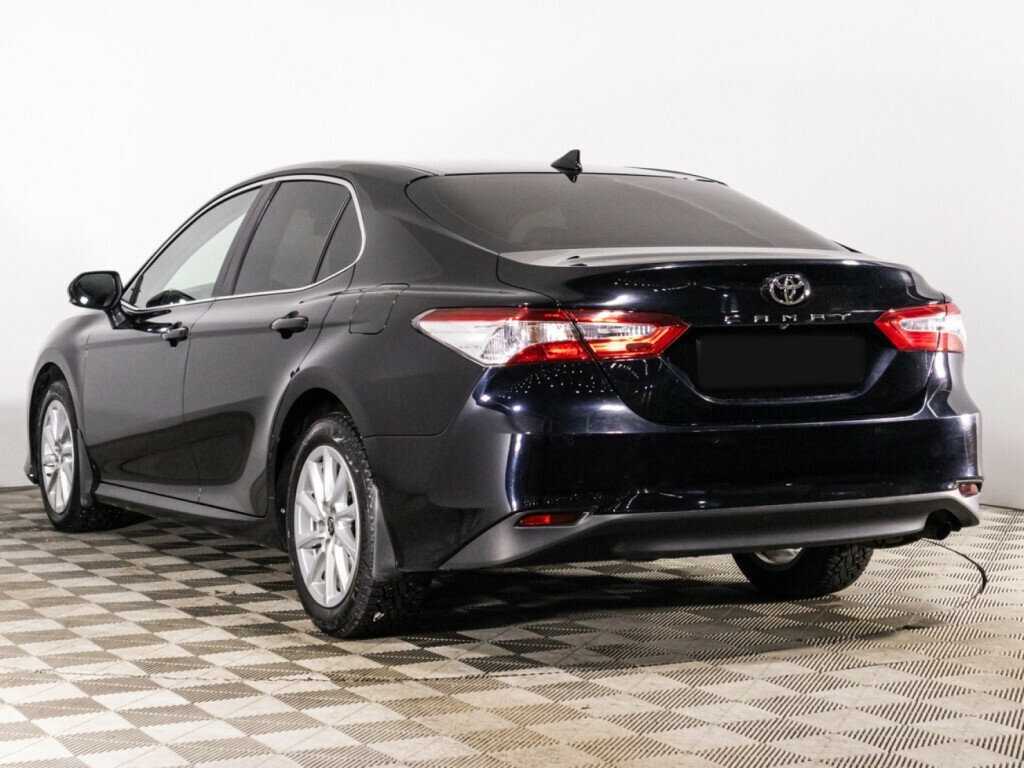 Toyota Camry 2021 года с пробегом. Фото: #6