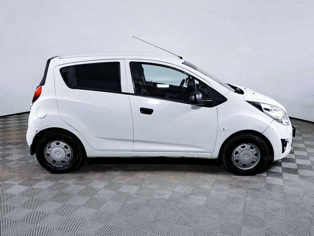 Chevrolet Spark 2013 года с пробегом. Фото: #3