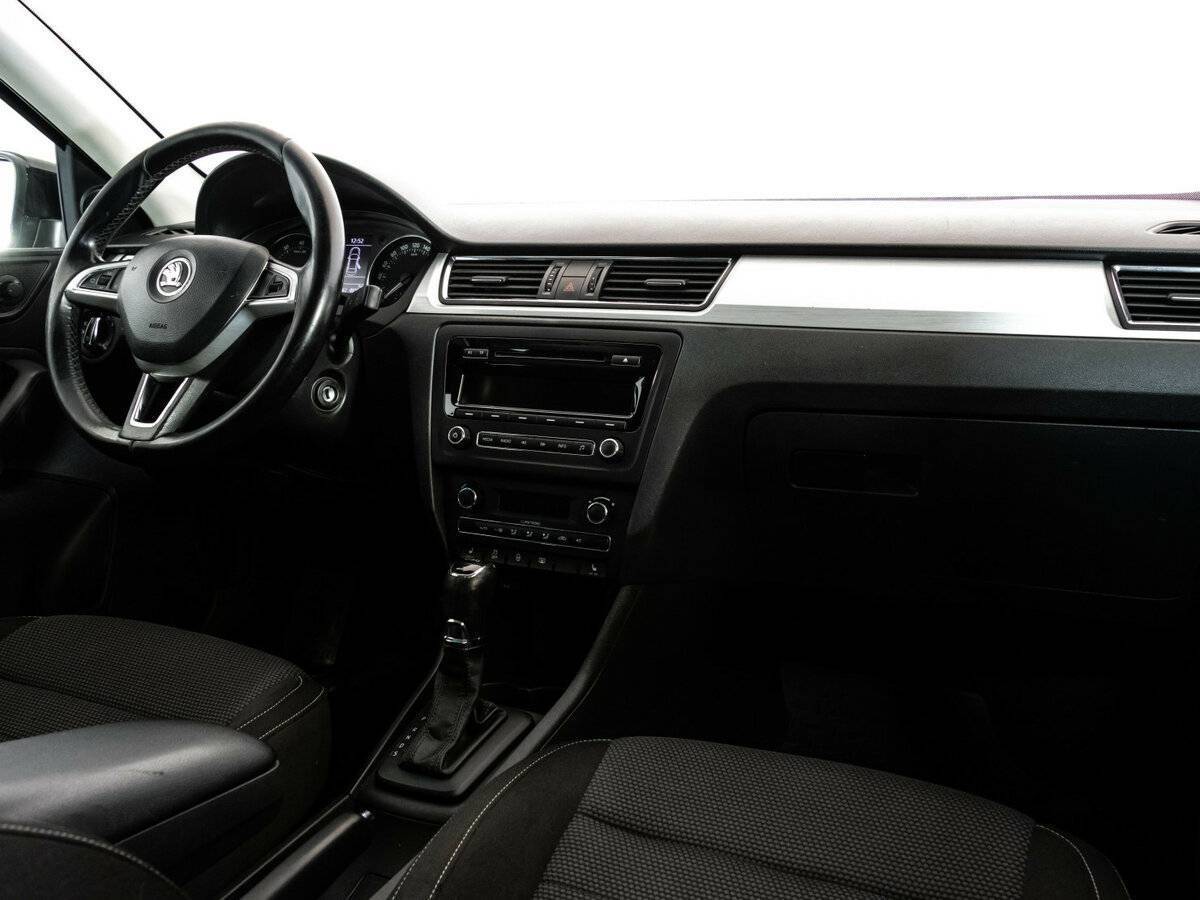 Skoda Rapid 2015 года с пробегом. Фото: #8