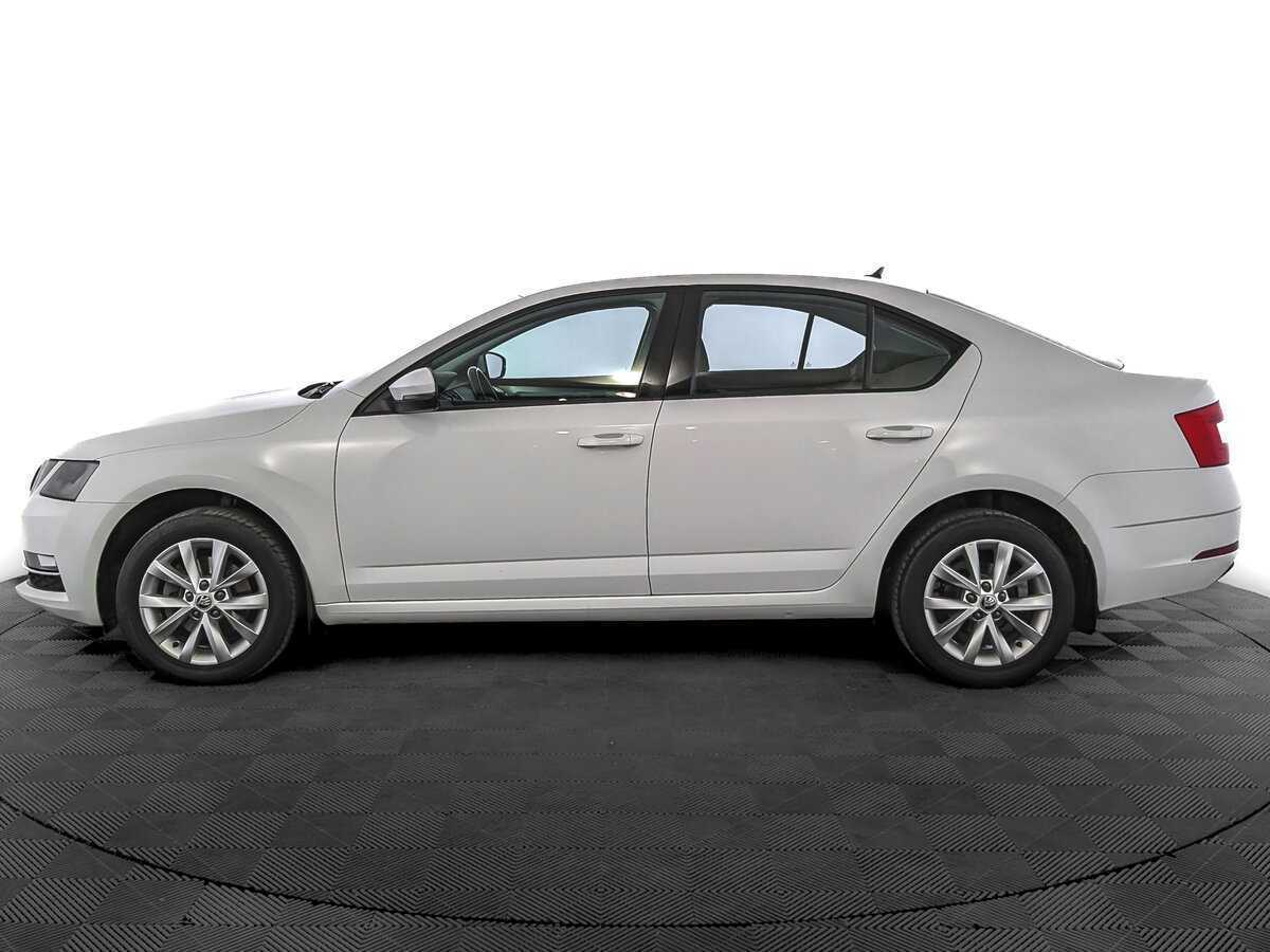 Skoda Octavia 2019 года с пробегом. Фото: #7