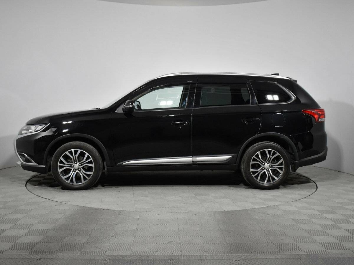 Mitsubishi Outlander 2018 года с пробегом. Фото: #7
