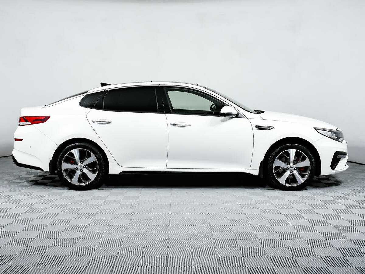Kia Optima 2018 года с пробегом. Фото: #3