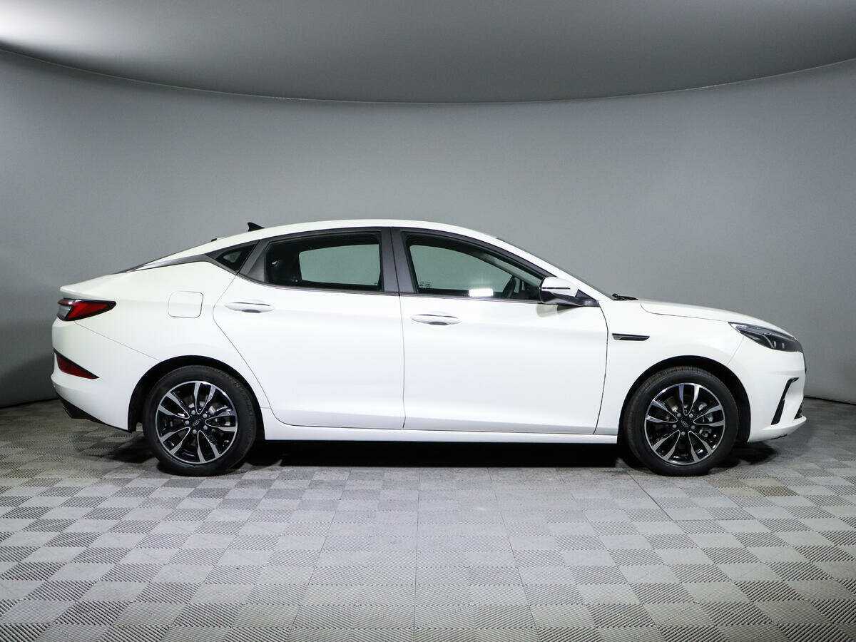 JAC J7 2023 года с пробегом. Фото: #3