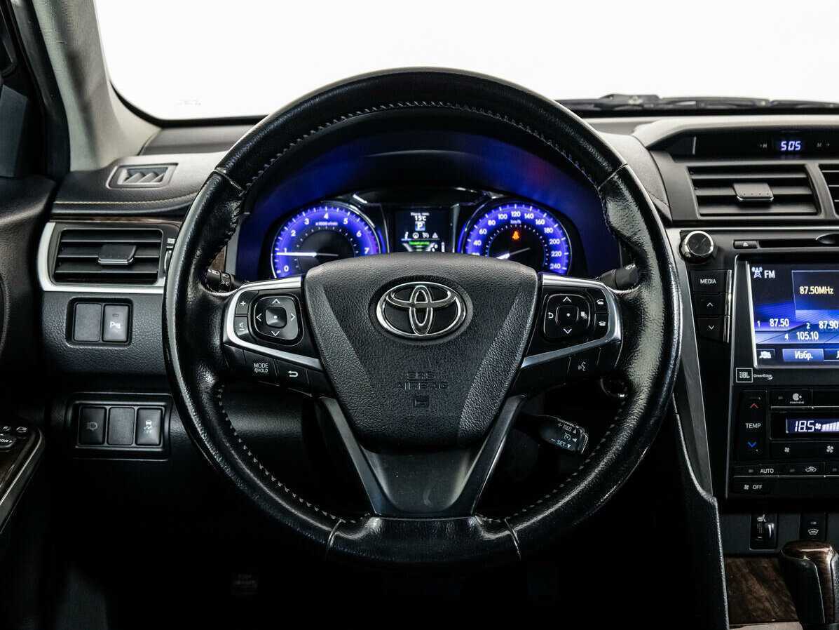 Toyota Camry 2016 года с пробегом. Фото: #9