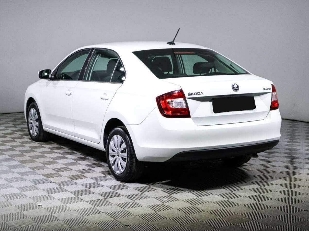 Skoda Rapid 2018 года с пробегом. Фото: #5