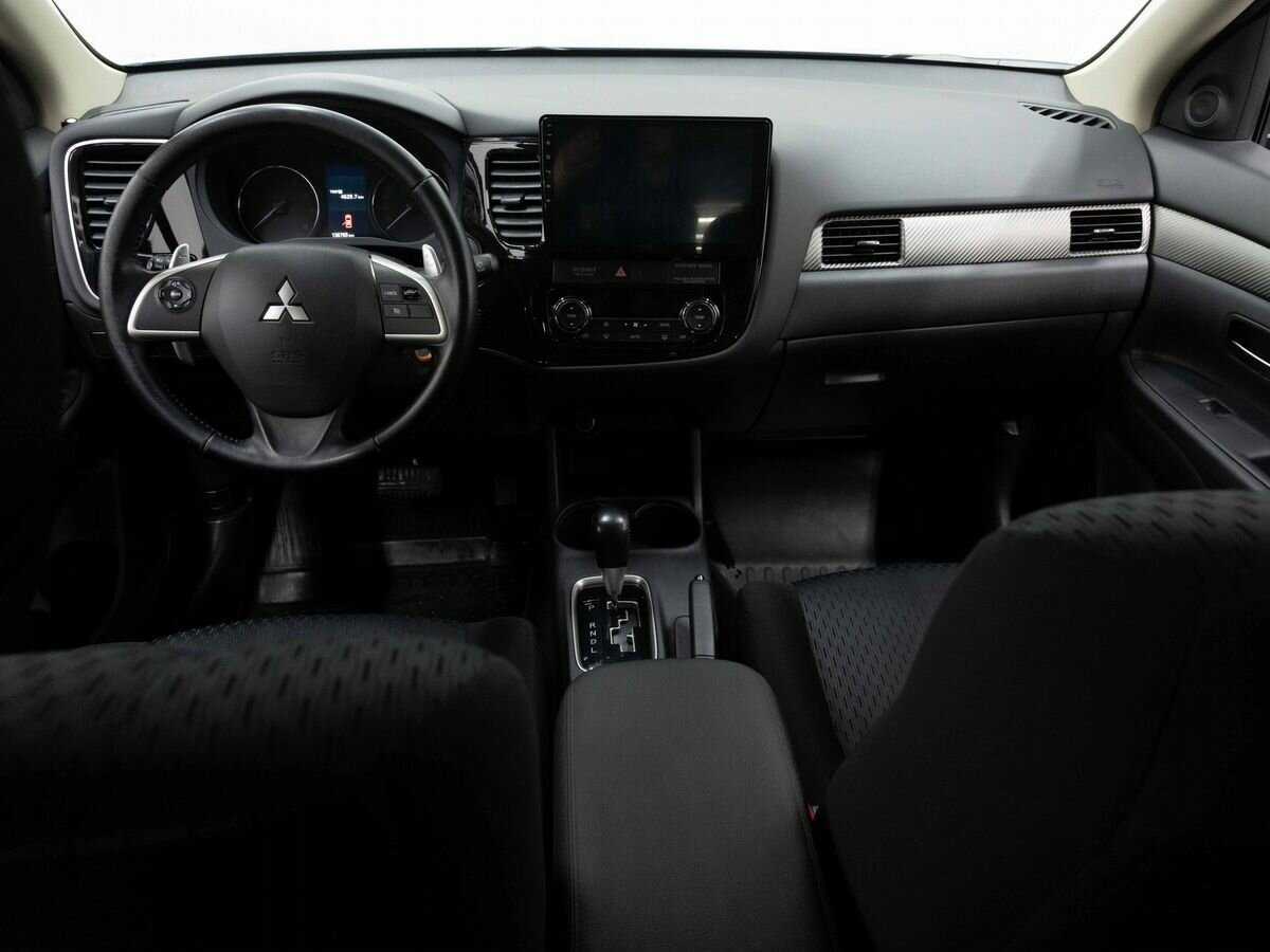 Mitsubishi Outlander 2014 года с пробегом. Фото: #12