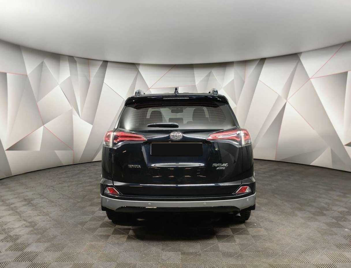 Toyota RAV4 2017 года с пробегом. Фото: #7