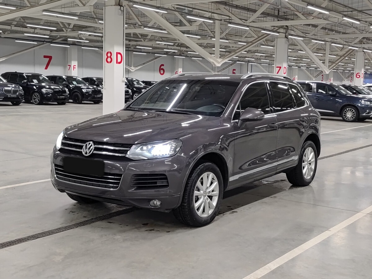 Volkswagen Touareg 2012 года с пробегом. Посмотреть фото