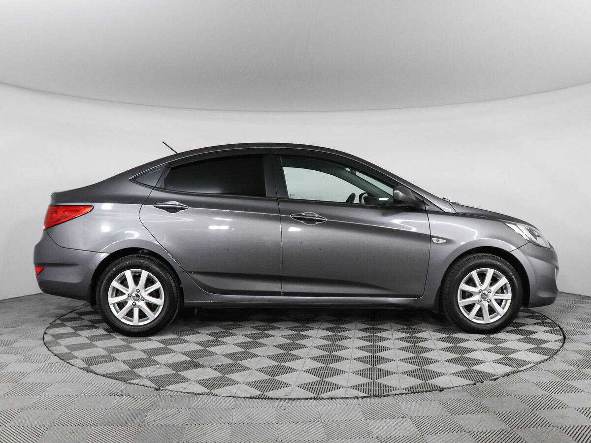 Hyundai Solaris 2013 года с пробегом. Фото: #3